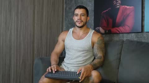 Snapshot of garret_alvin_ chatting on June 2026 05:00:01 AM Garret online show from June 2026 05:00:01 AM