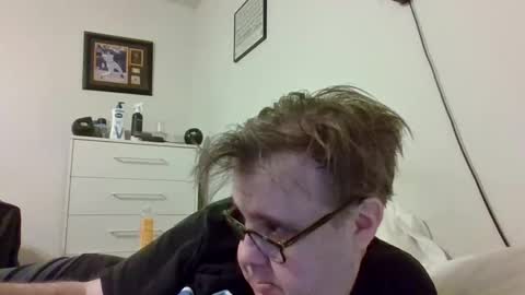 Snapshot of garyg930 chatting on May 2026 01:57:02 AM Gary online show from May 2026 01:57:02 AM