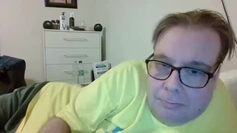 Snapshot of garyg930 chatting on May 2026 11:43:02 PM Gary online show from May 2026 11:43:02 PM