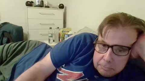 Snapshot of garyg930 chatting on May 2026 04:31:02 AM Gary online show from May 2026 04:31:02 AM