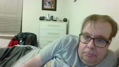 Snapshot of garyg930 chatting on June 2026 01:41:01 AM Gary online show from June 2026 01:41:01 AM