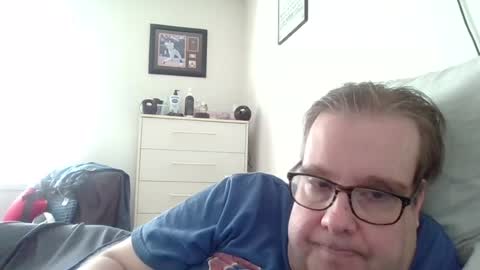 Snapshot of garyg930 chatting on June 2026 07:49:02 PM Gary online show from June 2026 07:49:02 PM