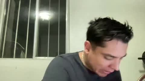 Snapshot of garypinepineapple chatting on April 2026 03:32:02 AM garypinepineapple online show from April 2026 03:32:02 AM