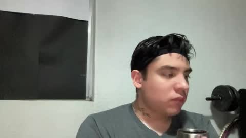 Snapshot of garypinepineapple chatting on May 2026 06:54:02 AM garypinepineapple online show from May 2026 06:54:02 AM