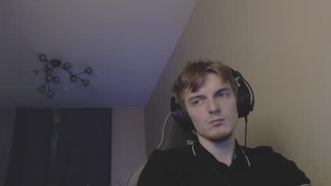 Snapshot of gasturfahe chatting on January 2025 08:43:01 PM gasturfahe online show from January 2025 08:43:01 PM