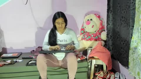 Diana online show from February 2025 11:30:02 PM