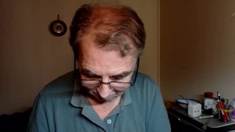 Snapshot of gavinfriend chatting on March 2026 12:04:01 AM Garry online show from March 2026 12:04:01 AM