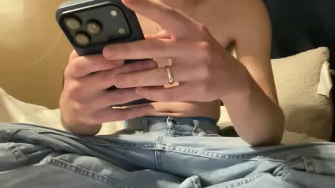 Snapshot of gaygoon424 chatting on November 2025 01:05:02 AM gaygoon424 online show from November 2025 01:05:02 AM