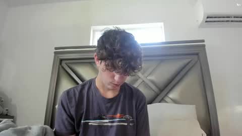 Snapshot of gayndepressed chatting on September 2025 08:21:02 PM Trace online show from September 2025 08:21:02 PM