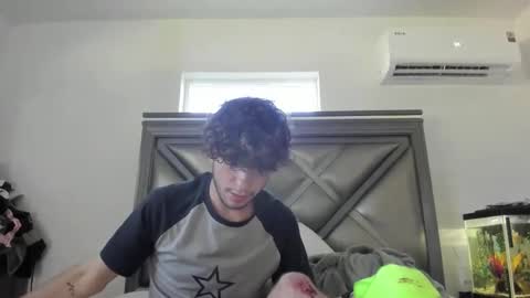 Snapshot of gayndepressed chatting on October 2025 07:47:01 PM Trace online show from October 2025 07:47:01 PM