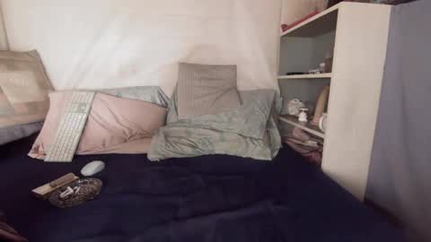 gayrobbin online show from October 2025 11:39:02 AM