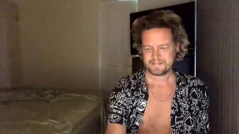 gcsurfer81 online show from December 2024 07:55:01 AM