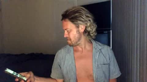 gcsurfer81 online show from February 2025 07:31:01 AM