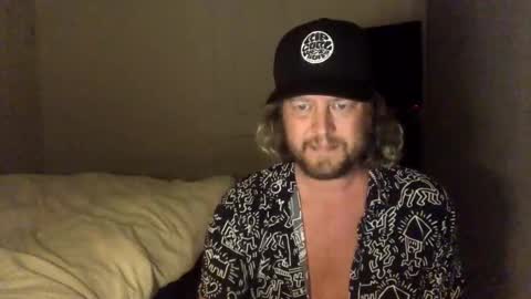 gcsurfer81 online show from October 2025 09:06:02 AM