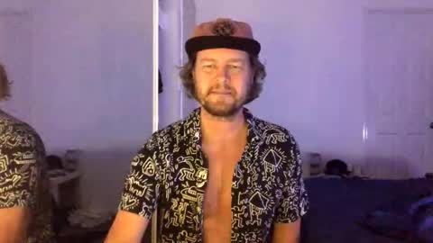 gcsurfer81 online show from April 2026 08:32:01 AM