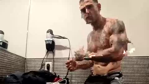 Zanecubano online show from October 2025 12:22:01 AM