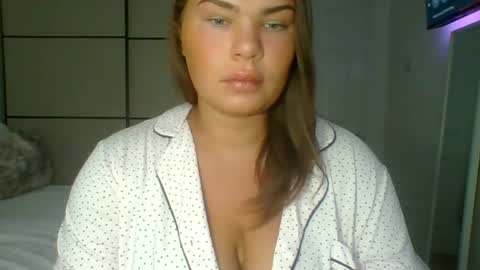 Snapshot of gemmarmalade chatting on July 2026 06:33:02 AM GEMMARMALADE online show from July 2026 06:33:02 AM