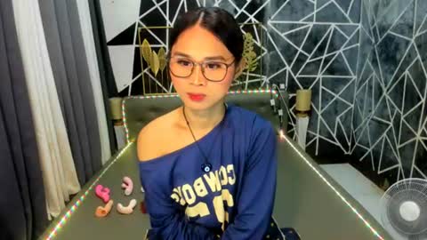 Snapshot of gen_luxs chatting on August 2026 10:45:01 PM ONLY GEN DONT FORGET TO PUT THUMBS UP online show from August 2026 10:45:01 PM