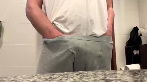 Snapshot of gen_z_boy chatting on December 2025 08:15:01 PM gen_z_boy online show from December 2025 08:15:01 PM