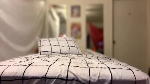 Snapshot of genderpalooza chatting on January 2025 04:44:02 AM Lenzy LaCanada online show from January 2025 04:44:02 AM