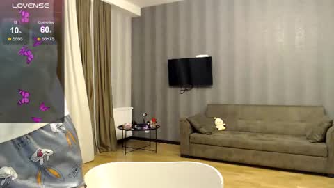 genev__ievee online show from June 2026 05:11:02 PM
