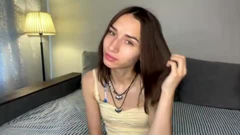 Snapshot of genevalinberg chatting on June 2026 08:04:01 AM Kris online show from June 2026 08:04:01 AM
