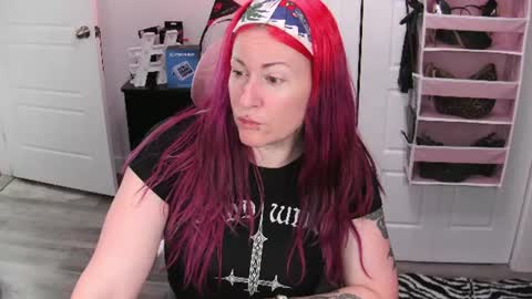 Snapshot of gennyrock chatting on June 2026 12:47:02 PM Genny Rock and online show from June 2026 12:47:02 PM