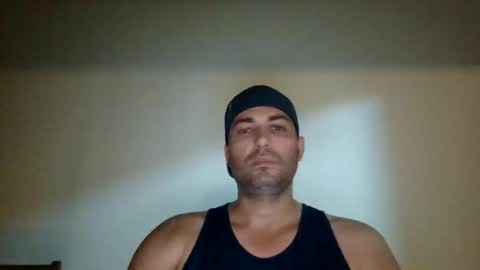 Snapshot of genteldevil chatting on November 2025 06:43:01 PM genteldevil online show from November 2025 06:43:01 PM