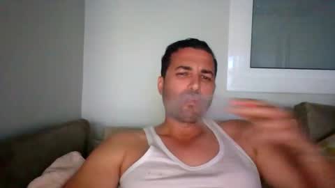 Snapshot of genteldevil chatting on November 2025 04:42:02 PM genteldevil online show from November 2025 04:42:02 PM