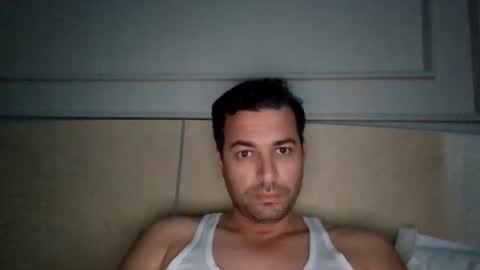 Snapshot of genteldevil chatting on December 2025 08:11:01 AM genteldevil online show from December 2025 08:11:01 AM