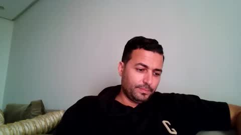 Snapshot of genteldevil chatting on February 2026 03:38:01 PM genteldevil online show from February 2026 03:38:01 PM