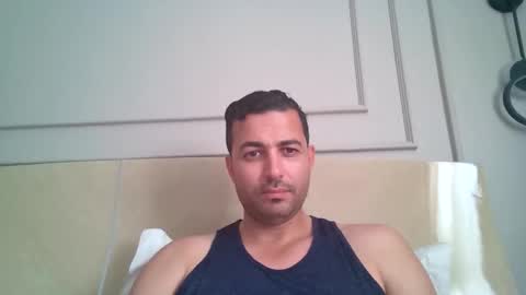 Snapshot of genteldevil chatting on April 2026 02:58:01 PM genteldevil online show from April 2026 02:58:01 PM