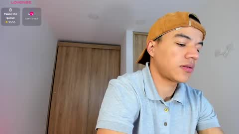 Snapshot of george_cams1 chatting on May 2026 03:03:02 AM Jorge online show from May 2026 03:03:02 AM