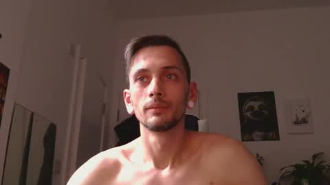 georgek0012 online show from June 2026 06:44:01 PM