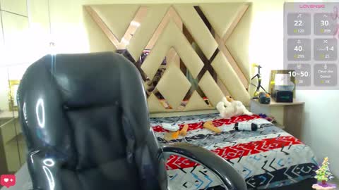 Snapshot of georgesmith_1 chatting on December 2024 01:10:02 PM GEORGE online show from December 2024 01:10:02 PM