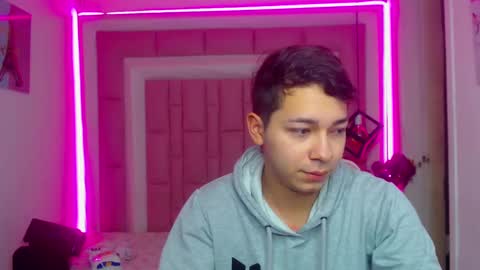 Snapshot of georgesmith_1 chatting on January 2025 11:31:02 AM GEORGE online show from January 2025 11:31:02 AM