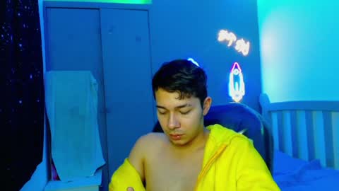 Snapshot of georgesmith_1 chatting on January 2025 10:16:02 AM GEORGE online show from January 2025 10:16:02 AM