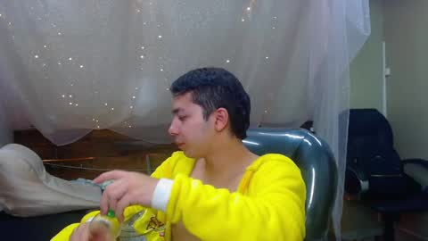 Snapshot of georgesmith_1 chatting on February 2025 08:46:01 AM GEORGE online show from February 2025 08:46:01 AM