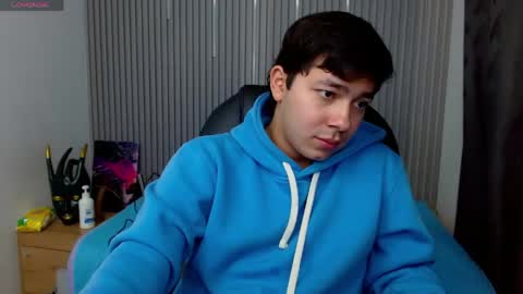 Snapshot of georgesmith_1 chatting on April 2026 01:23:02 AM GEORGE online show from April 2026 01:23:02 AM