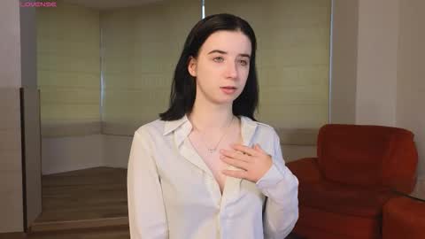 My name is Kelly online show from October 2025 03:17:01 AM