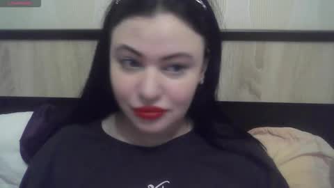 Eva online show from November 2025 01:20:01 PM