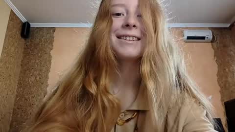 Snapshot of gertrudisturbe chatting on April 2026 12:12:01 AM Kate online show from April 2026 12:12:01 AM