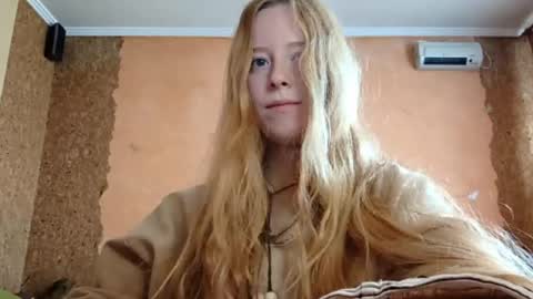 Snapshot of gertrudisturbe chatting on April 2026 03:08:02 AM Kate online show from April 2026 03:08:02 AM