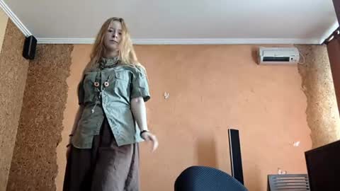 Snapshot of gertrudisturbe chatting on May 2026 10:16:02 PM Kate online show from May 2026 10:16:02 PM