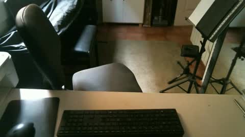 getz62 online show from October 2025 08:03:01 AM