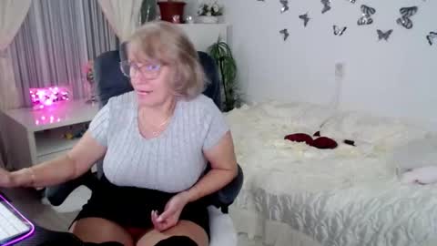 Ghertrudequeen online show from October 2025 02:45:02 AM