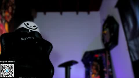 Sara online show from December 2025 07:53:02 PM