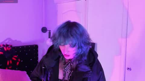 Allison  online show from October 2025 08:09:02 PM