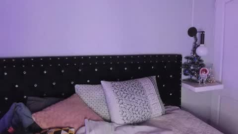 Allison  online show from December 2025 08:26:02 PM