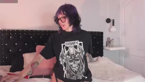 Allison  online show from February 2026 08:14:02 PM